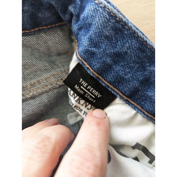 Blank NYC The Perry Mom Shorts Size 26 Blue Denim - Picture 8 of 11